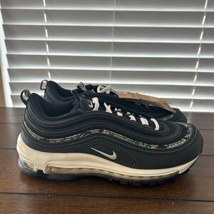 Nike Air Max 97 Next‎ Nature Floral Tapestry FN7104-010 Black Gym Wmn’s Size 9.5